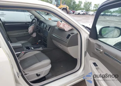 2008 Chrysler 300 Touring из США, поврежденный, VIN 2C3LA53G08H139024